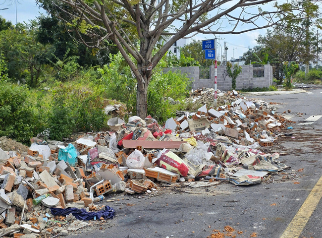 Dịch vụ thu gom rác thải xây dựng uy tín hàng đầu