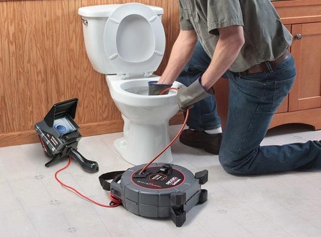 Hệ thống bồn cầu lắp đặt sai kỹ thuật nên xả nước kêu to