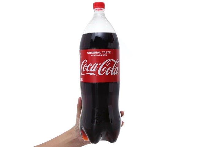 Dùng coca cola để diệt khuẩn bồn rửa mặt