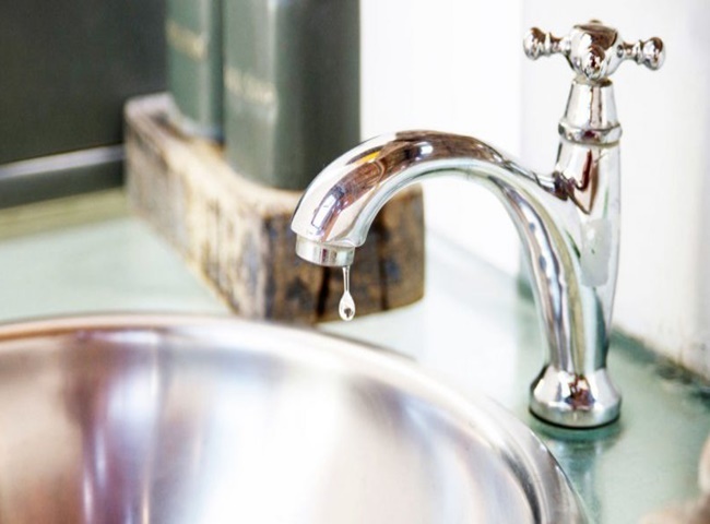 Đo chỉnh k&iacute;ch thước theo từng loại bồn rửa mặt