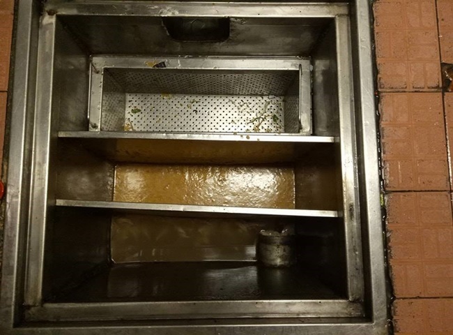 Bảng gi&aacute; h&uacute;t bể mỡ TPHCM chi tiết nhất hiện nay