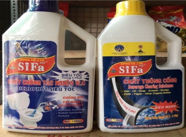 Bồn cầu trào ngược cách xử lý tại nhà bằng nước thông nghẹt