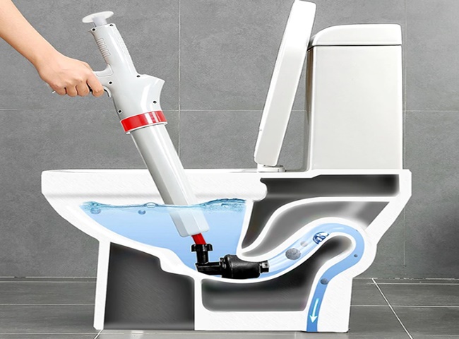 Thông bồn cầu bằng máy nén khí hiệu quả tại nhà